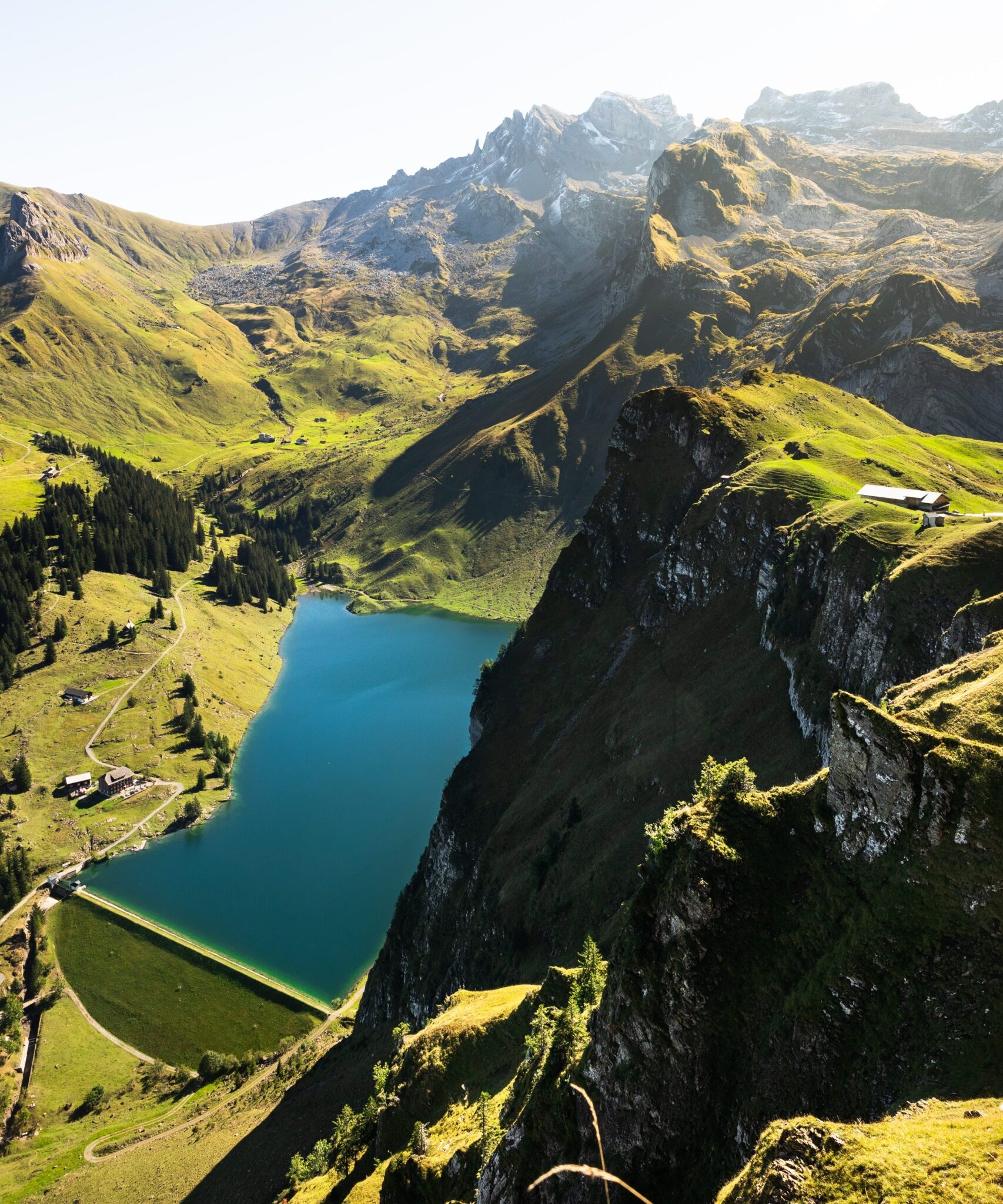 Les 6 plus beaux lacs en Suisse à voir absolument